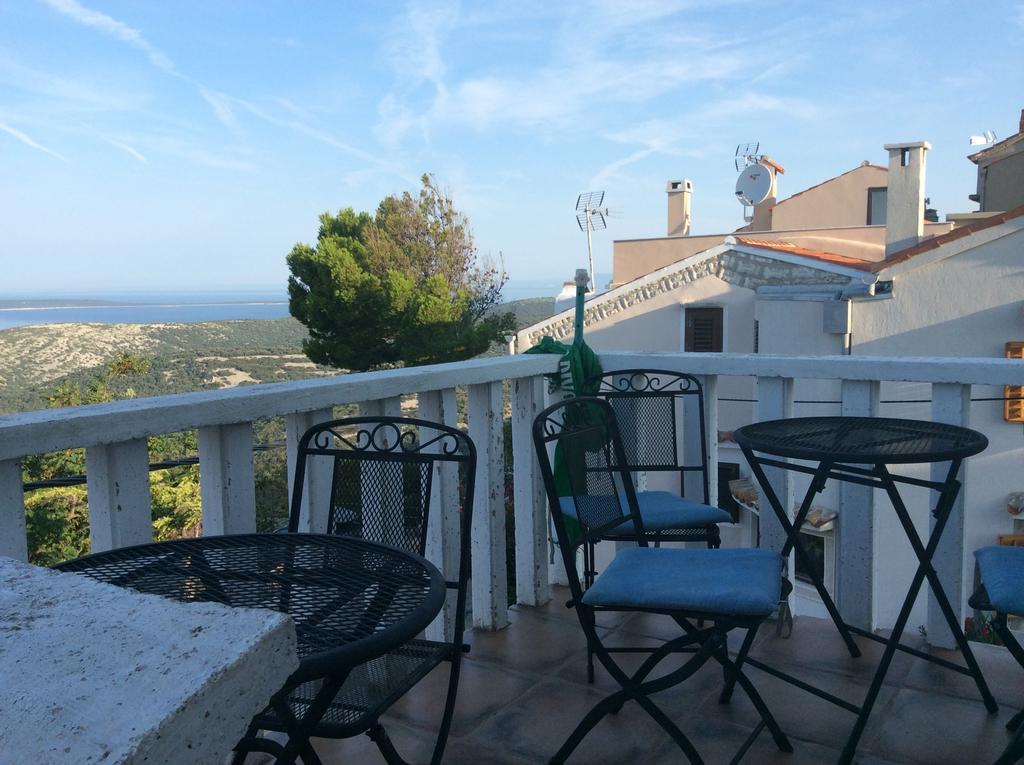 Apartman Ustrine