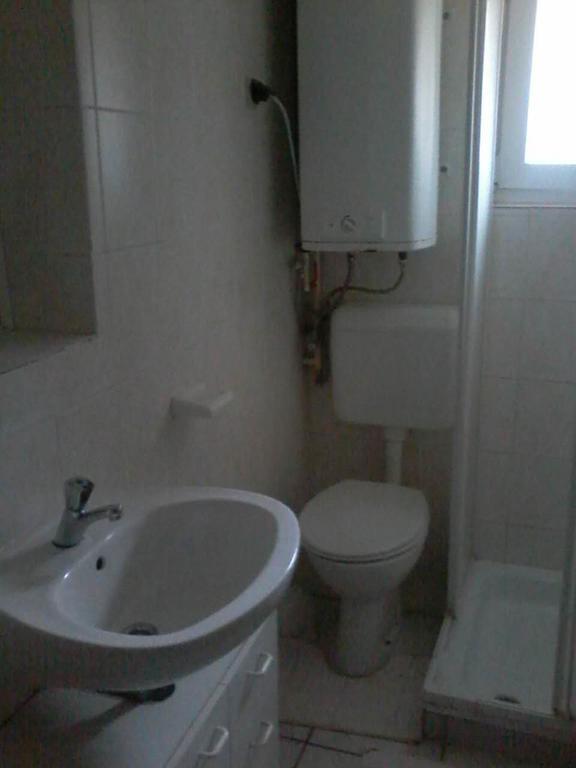 Apartman Ustrine